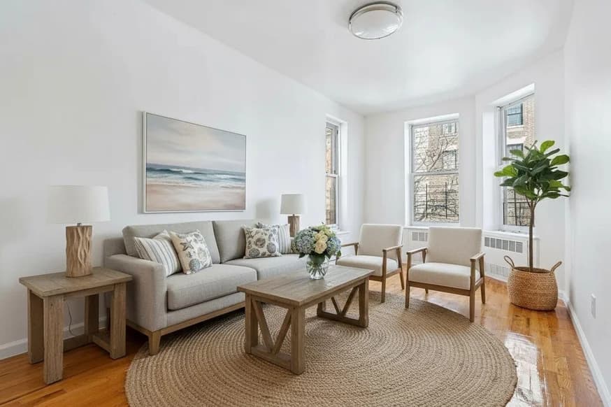 430 West 160 Street #3, Manhattan, NY 10032 apartment_living_room 1