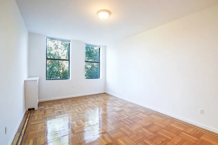 920 Riverside Drive #29A, Manhattan, NY 10032 apartment_living_room 1