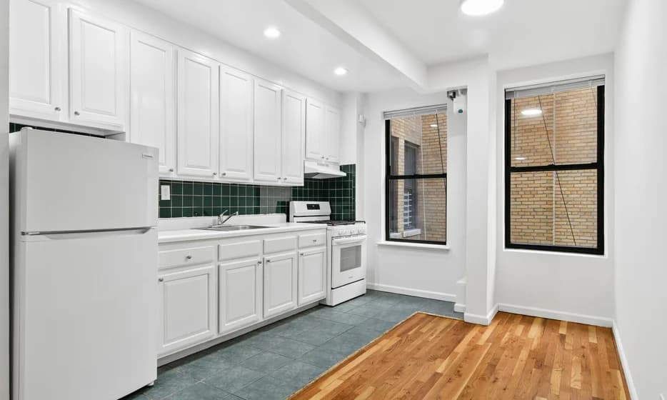 920 Riverside Drive #34, Manhattan, NY 10032 apartment_kitchen 1