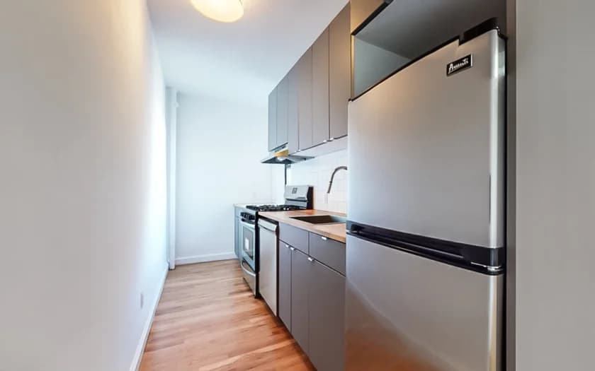 200 Haven Ave #4E, Manhattan, NY 10032 apartment_kitchen 1