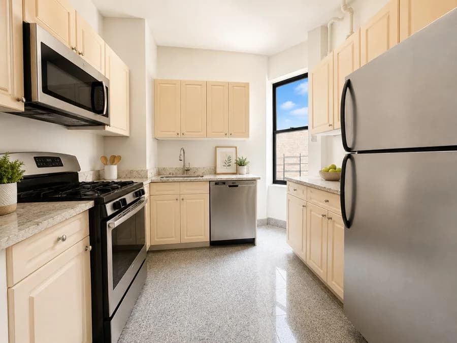 643 W 171 St #25, Manhattan, NY 10032 apartment_kitchen 1