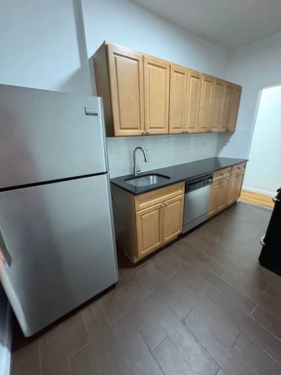630 West 172 Street #33, Manhattan, NY 10032 apartment_kitchen 1