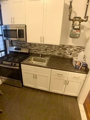 650 West 173 Street #6, Manhattan, NY 10032 apartment_kitchen 1