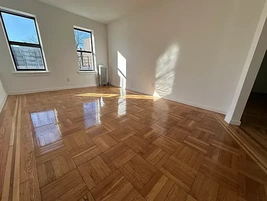 4300 Broadway #1-F, Manhattan, NY 10033 apartment_living_room 1