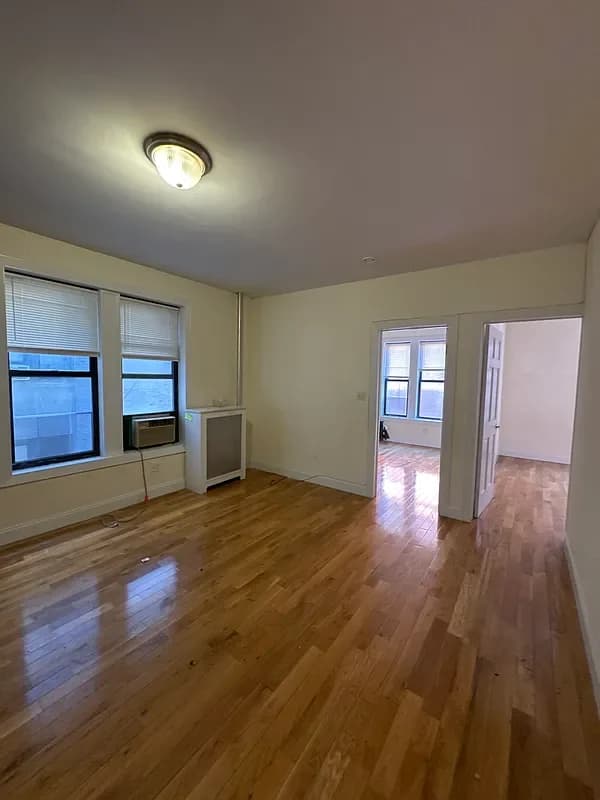 1 Arden Street #612, Manhattan, NY 10040 apartment_living_room 1