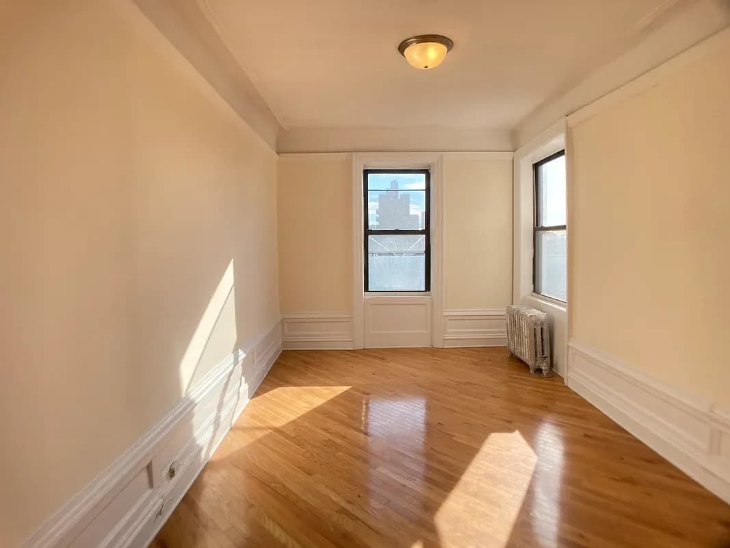436 Ft Washington Avenue #6-F, Manhattan, NY 10033 apartment_living_room 1