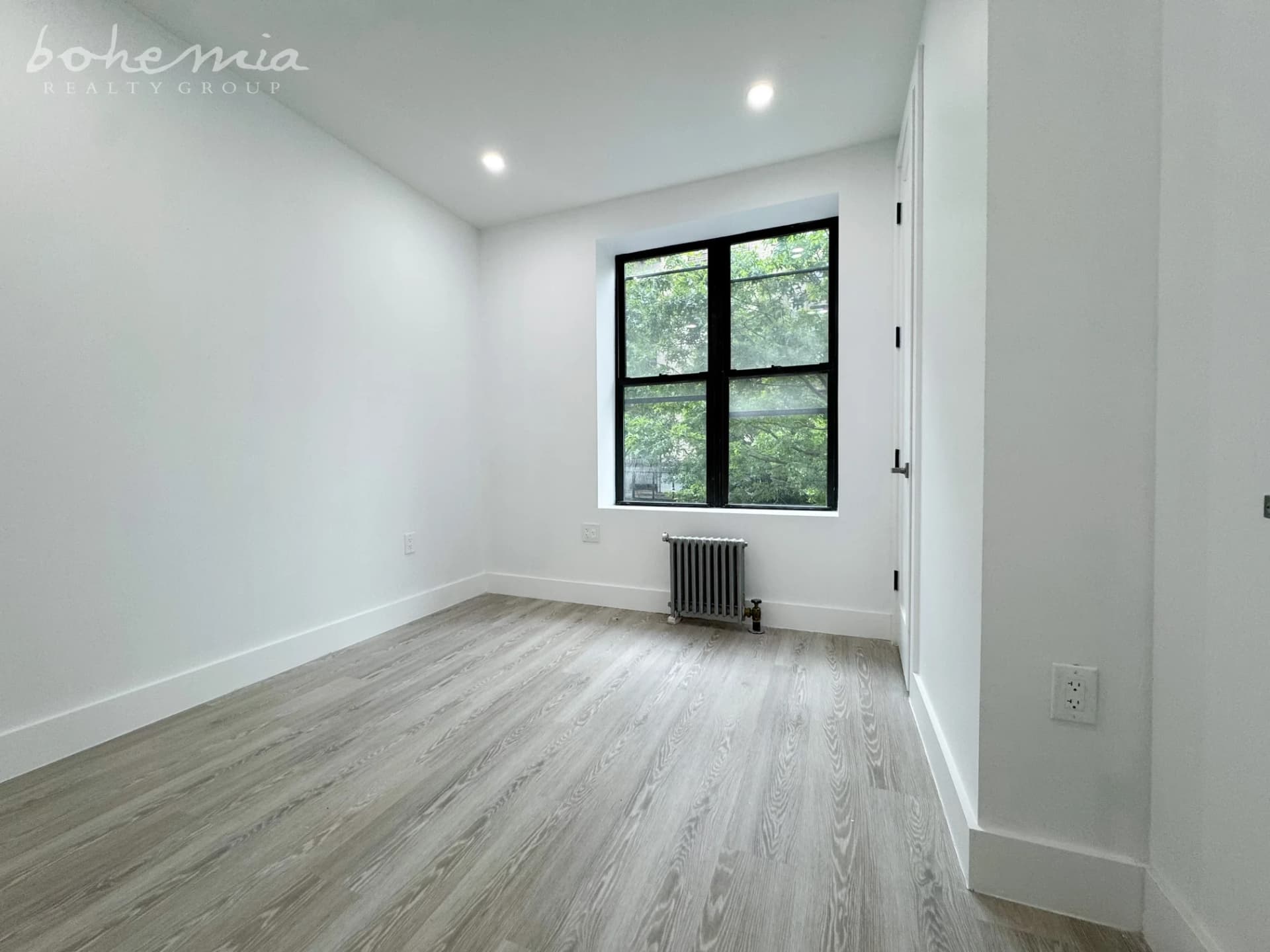 815 West 180 Street #21, Manhattan, NY 10033 apartment_bedroom_room 1