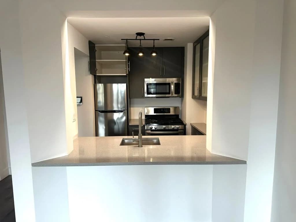 11 Cooper Street #4B, Manhattan, NY 10034 apartment_kitchen 1