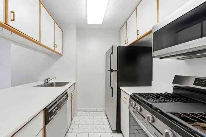 200 Rector Place #7-C, Manhattan, NY 10280 - Image 1