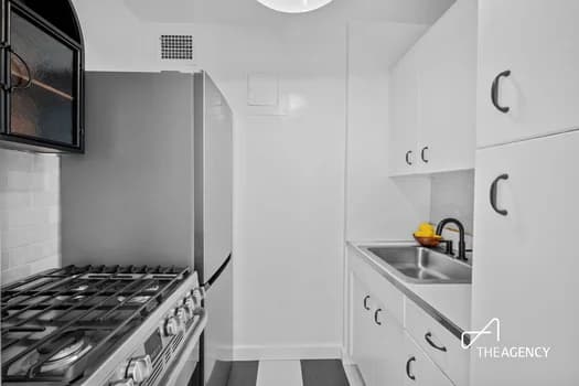 175 West 12 Street #6A, Manhattan, NY 10011 - Image 1
