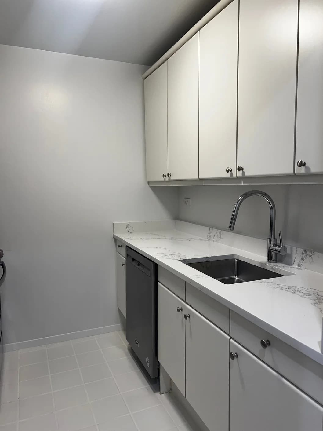 106 Central Park South #5O, Manhattan, NY 10019 apartment_kitchen 1