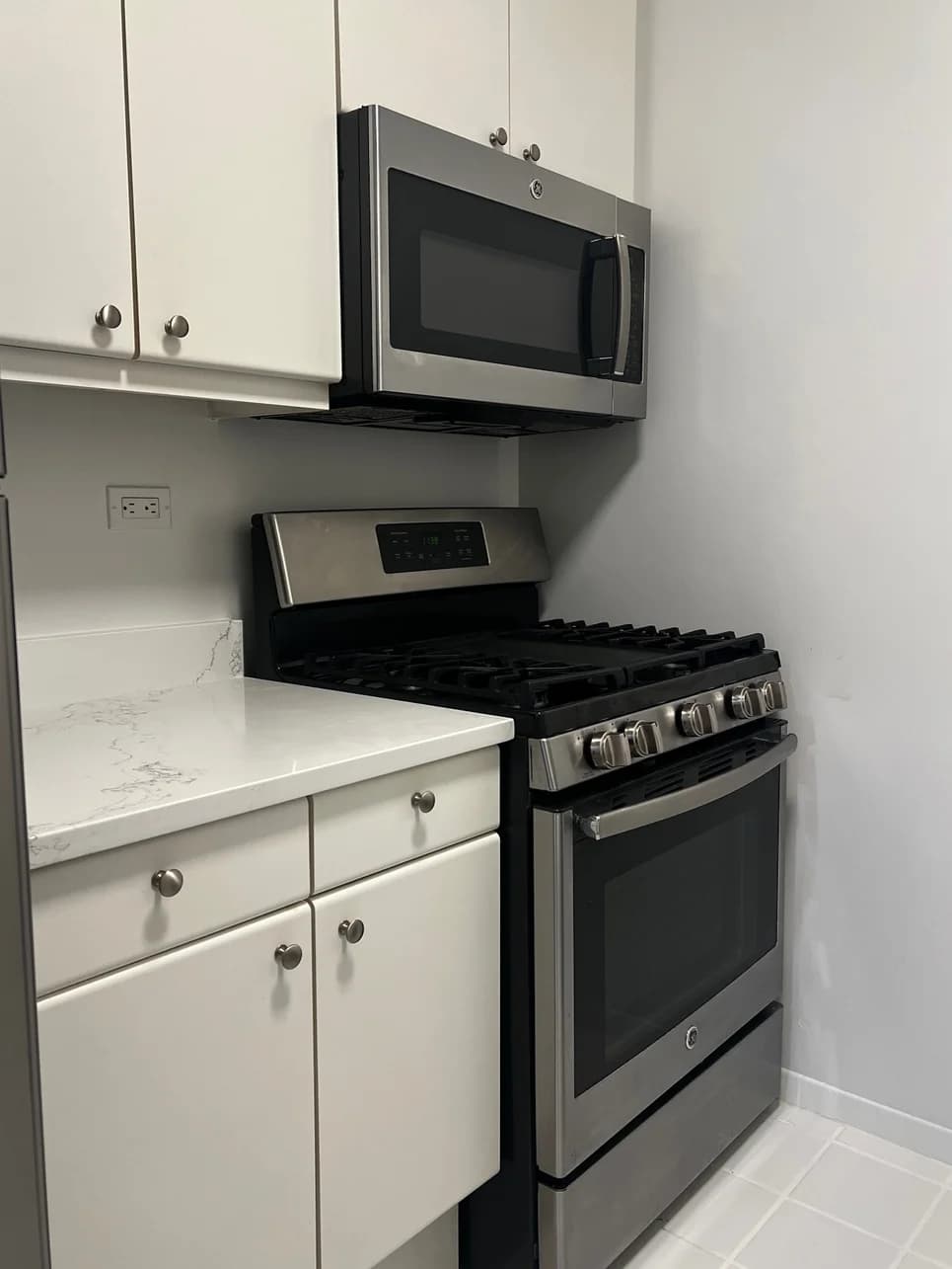 106 Central Park South #5O, Manhattan, NY 10019 apartment_kitchen 1