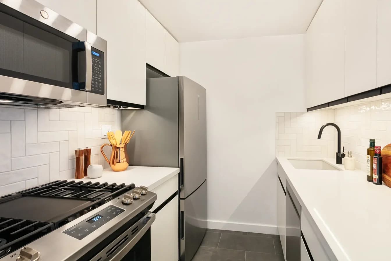 Symphony House 235 W 56 St #42G, Manhattan, NY 10019 apartment_kitchen 1