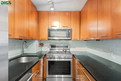 2250 Broadway #6B, Manhattan, NY 10024 - Image 1