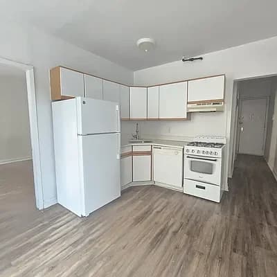 200 West 109 Street #D-8, Manhattan, NY 10025 apartment_kitchen 1