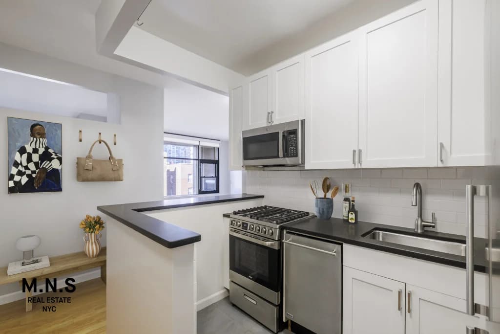 120 W 23 St #5B, Manhattan, NY 10011 apartment_kitchen 1