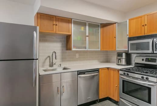445 W 19 St #1H, Manhattan, NY 10011 - Image 1
