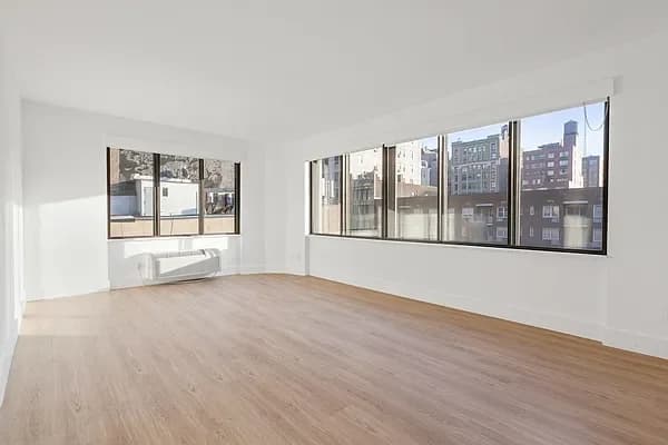 160 West 24 Street #03D, Manhattan, NY 10011 apartment_living_room 1