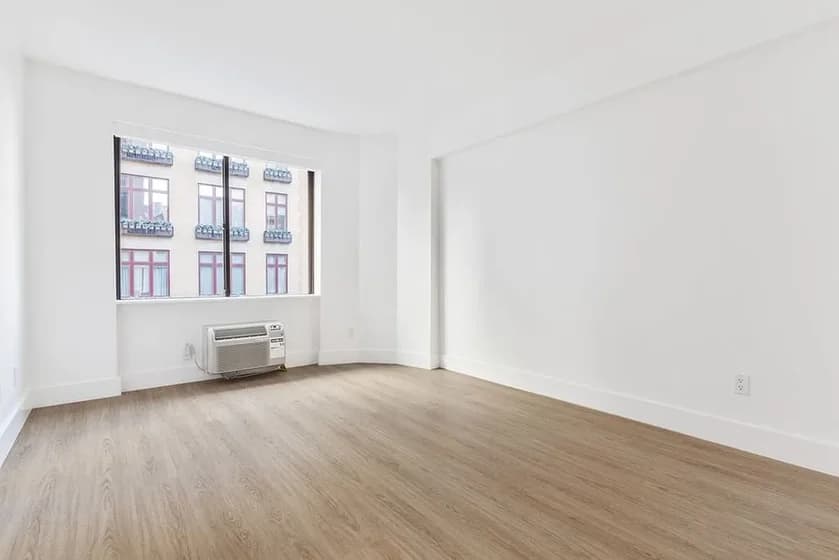 160 West 24 Street #06A, Manhattan, NY 10011 apartment_living_room 1