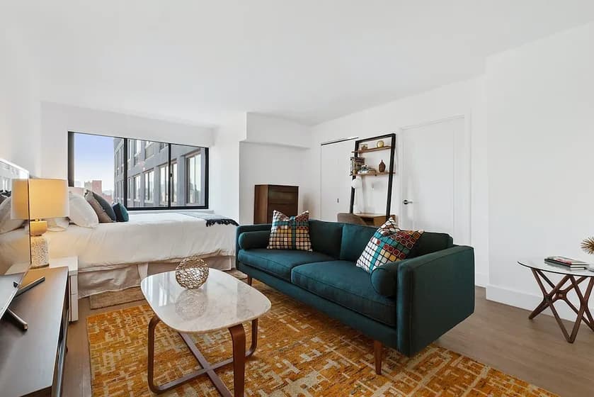 160 West 24 Street #16O, Manhattan, NY 10011 apartment_living_room 1