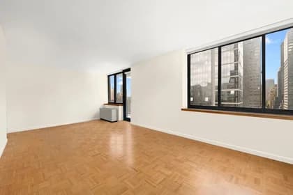 250 East 40 Street #27B, Manhattan, NY 10016