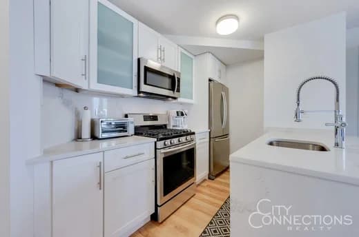 330 East 38 Street #20-M, Manhattan, NY 10016 - Image 1