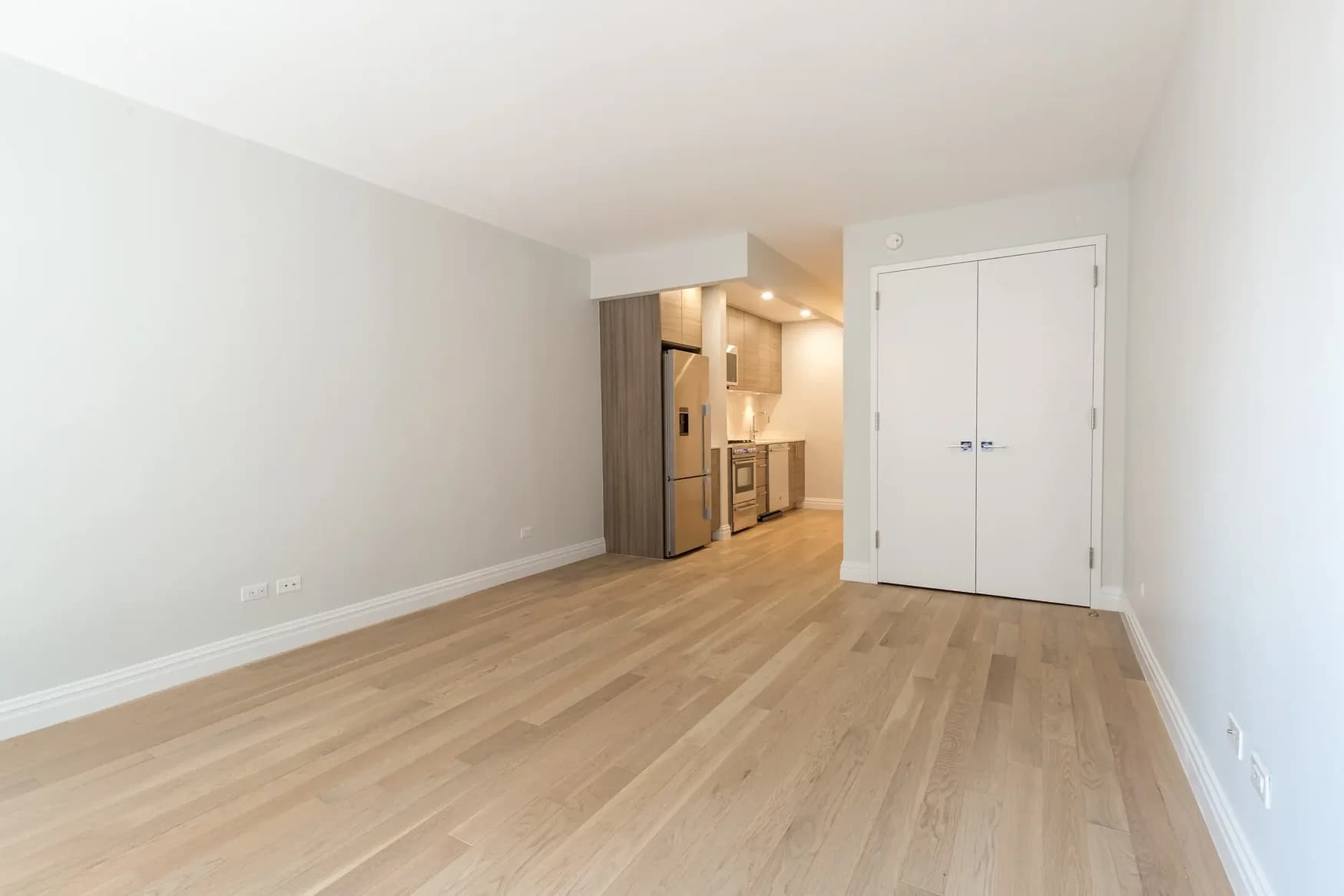 The Ritz Plaza 235 West 48 Street #009E, Manhattan, NY 10019 apartment_living_room 1