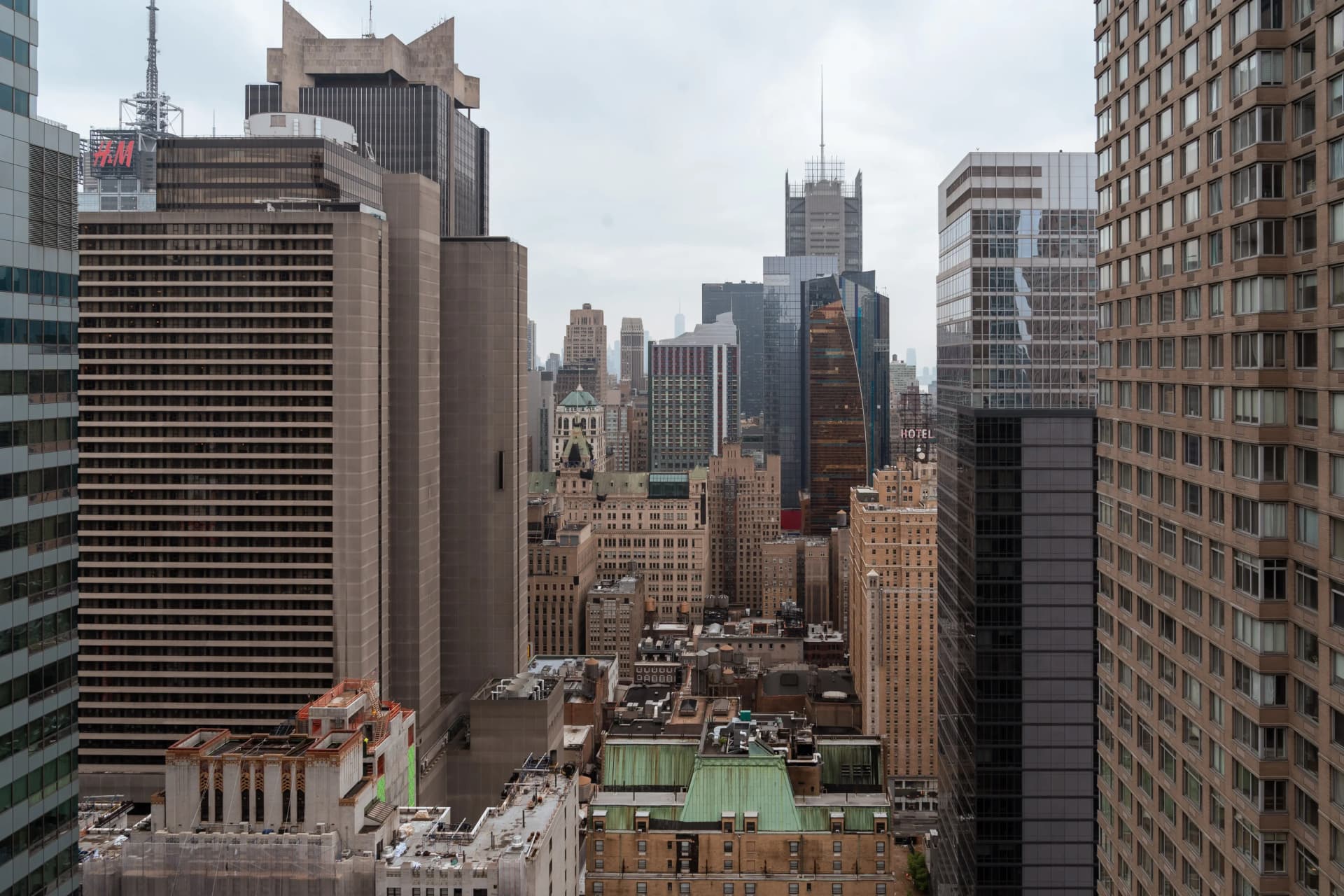 The Ritz Plaza 235 West 48 Street #044C, Manhattan, NY 10019 apartment_view 1