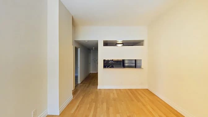 260 W 52 St #18A, Manhattan, NY 10019 - Image 1
