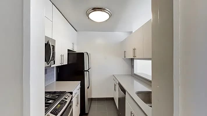 260 West 52 Street #19A, Manhattan, NY 10019 apartment_kitchen 1