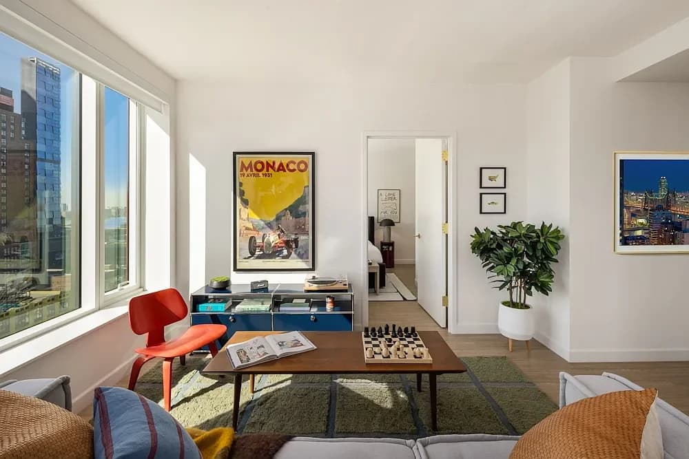 470 West 41 Street #3005, Manhattan, NY 10018 apartment_living_room 1