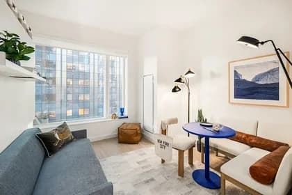 550 10 Avenue #403, Manhattan, NY 10018