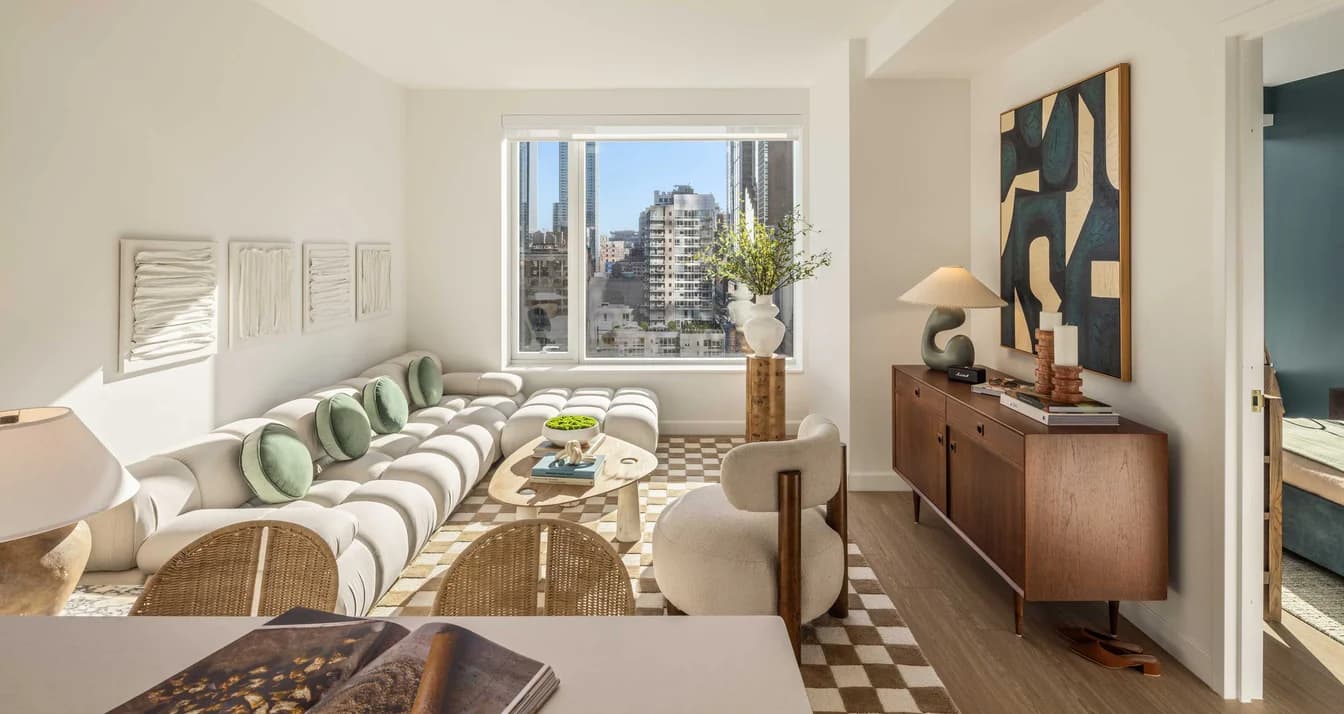 550 10 Avenue #4103, Manhattan, NY 10018