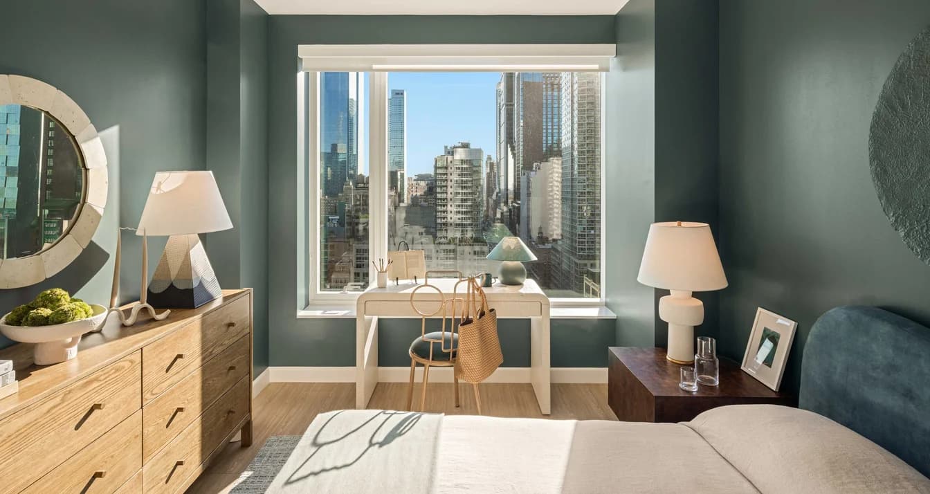 550 10 Avenue #4505, Manhattan, NY 10018