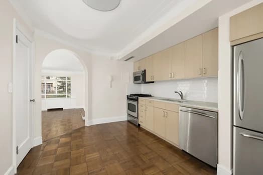 25 Central Park West #2H, Manhattan, NY 10023