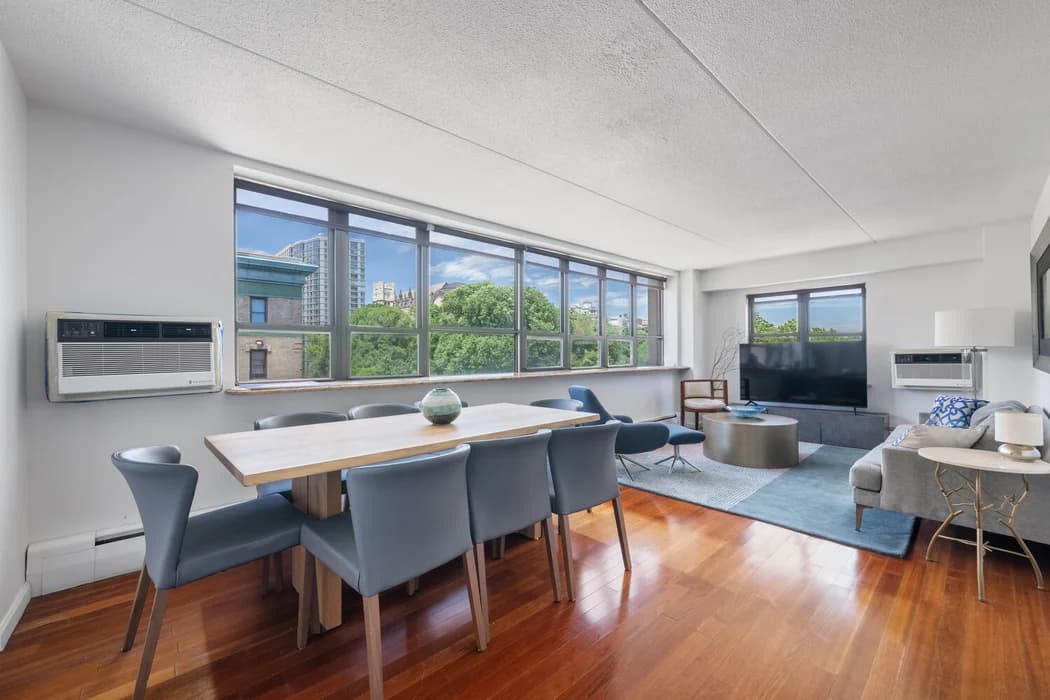 300 Cathedral Pkwy #5H, Manhattan, NY 10025 apartment_living_room 1