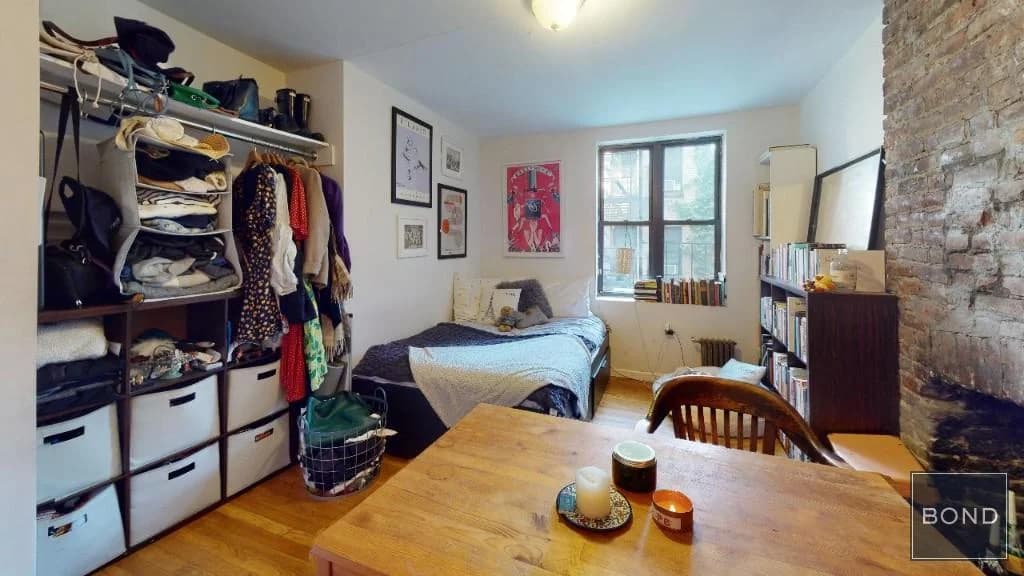 149 1 Avenue #1F, Manhattan, NY 10003 apartment_bedroom_room 1