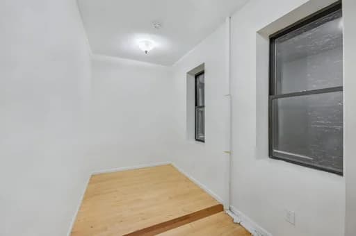 61 E 3 St #3, Manhattan, NY 10003