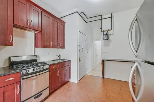 61 E 3 St #3, Manhattan, NY 10003