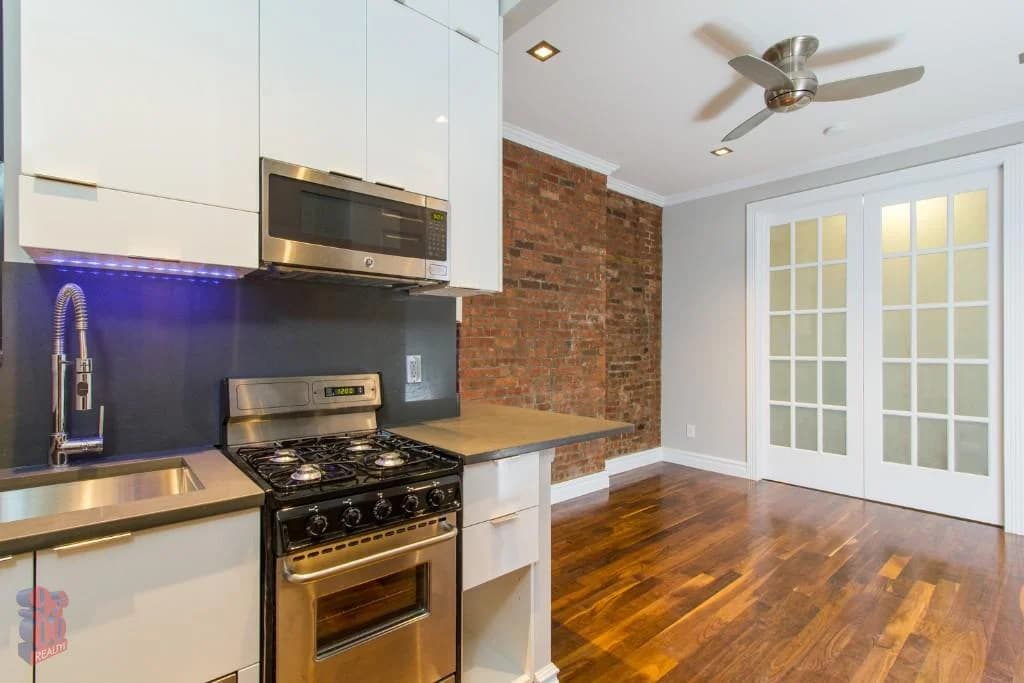 246 Mott Street #11, Manhattan, NY 10012 1
