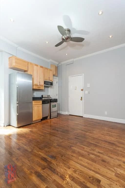 246 Mott Street #24, Manhattan, NY 10012 apartment_living_room 1