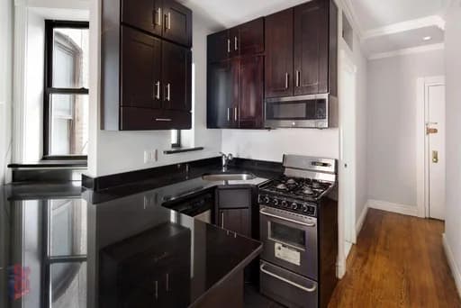 248 Mott St #17, Manhattan, NY 10012