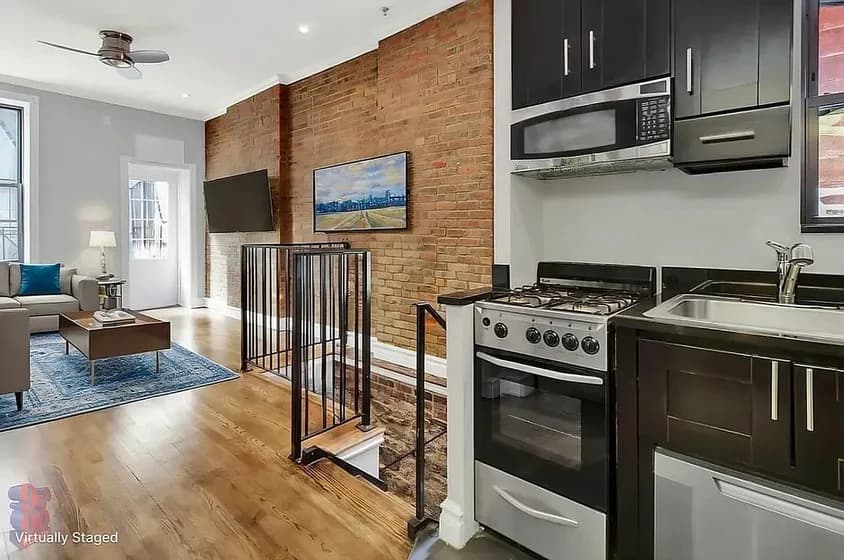 248 Mott St #3, Manhattan, NY 10012 apartment_living_room 1