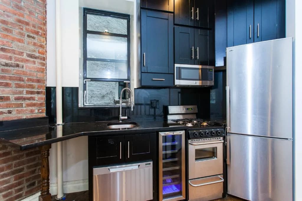 248 Mott St #7, Manhattan, NY 10012 apartment_kitchen 1