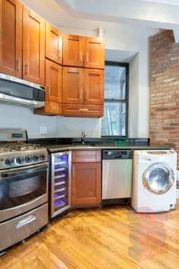 250 Mott Street #8, Manhattan, NY 10012