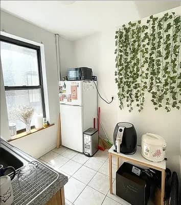 175 Thompson Street #16, Manhattan, NY 10012