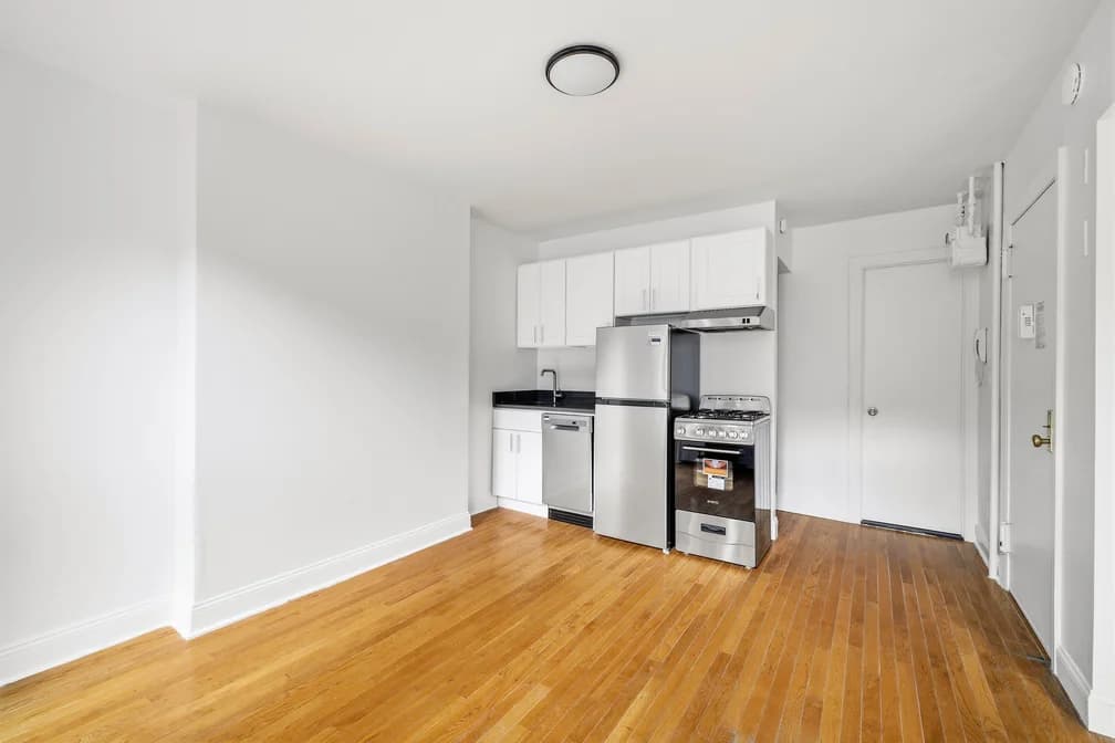 18 Cornelia St #1, Manhattan, NY 10014