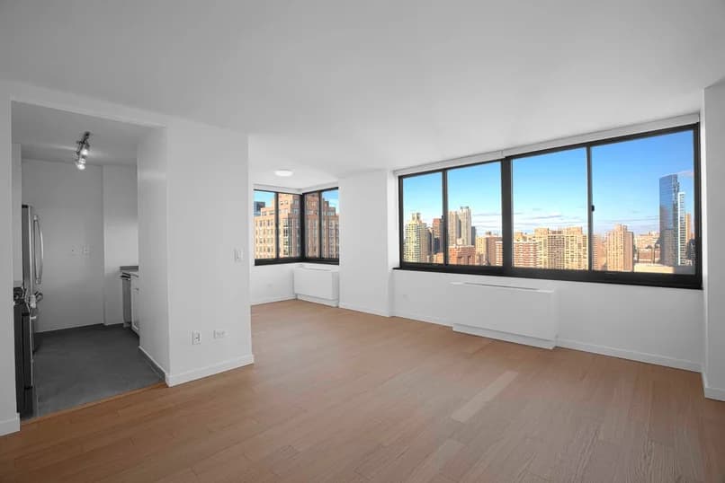 200 West 60 Street #28C, Manhattan, NY 10023 apartment_living_room 1