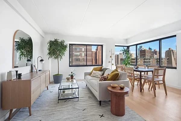 200 East 87 Street #14M, Manhattan, NY 10028