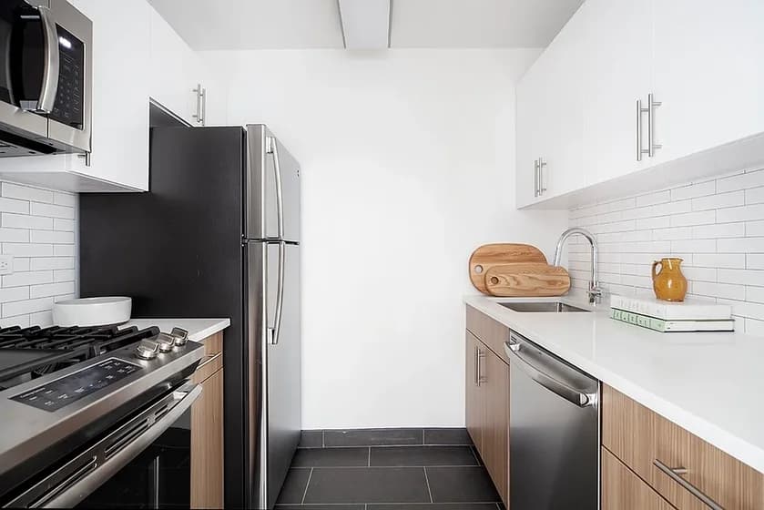200 East 87 Street #15H, Manhattan, NY 10028 apartment_kitchen 1